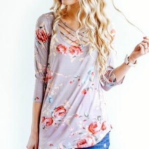 So Perla EUC caged neck 3/4 sleeve floral blouse